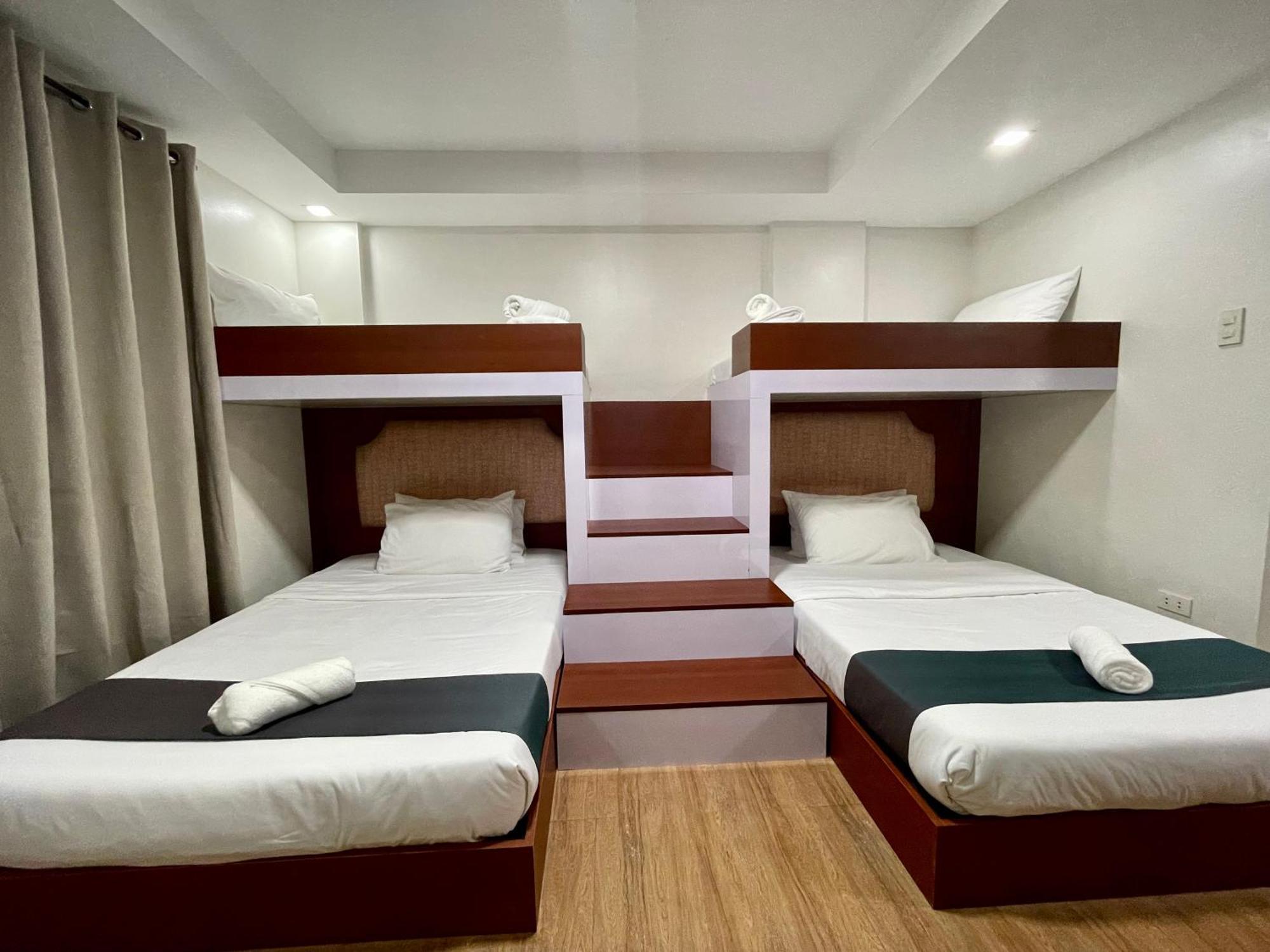 Staycation Hotel San Jose  Bagian luar foto