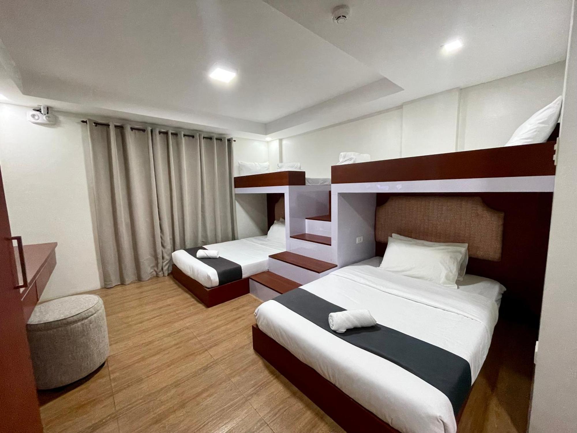 Staycation Hotel San Jose  Bagian luar foto