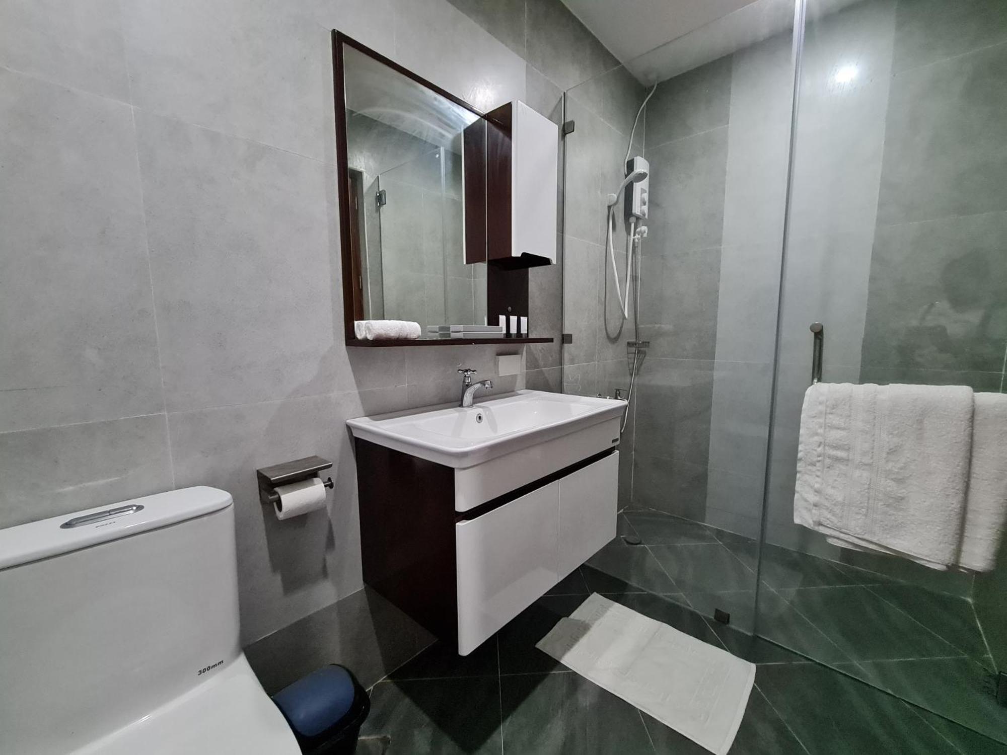 Staycation Hotel San Jose  Bagian luar foto